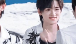 宋亚轩睡觉姿势爆料视频